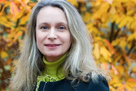 Claire Smith