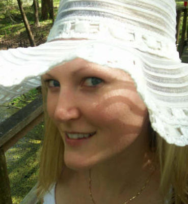 image of Cari